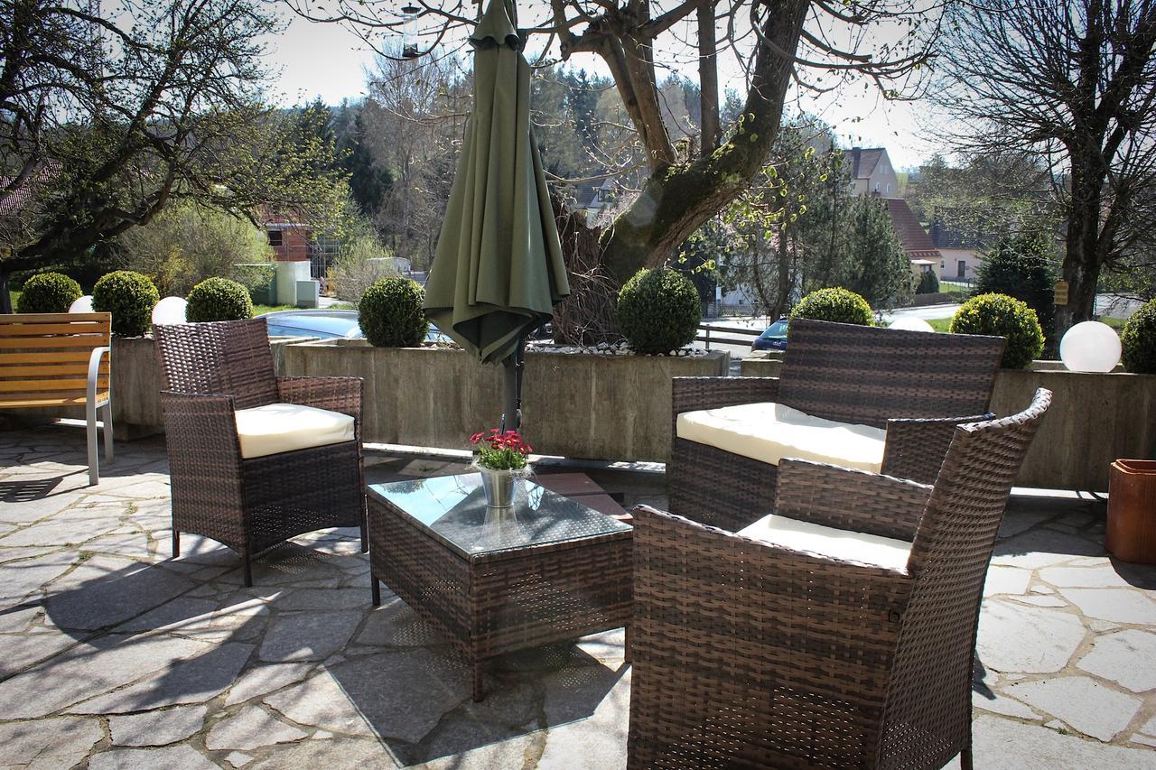 Hotel Rosenhof Garni Pegnitz Exteriör bild